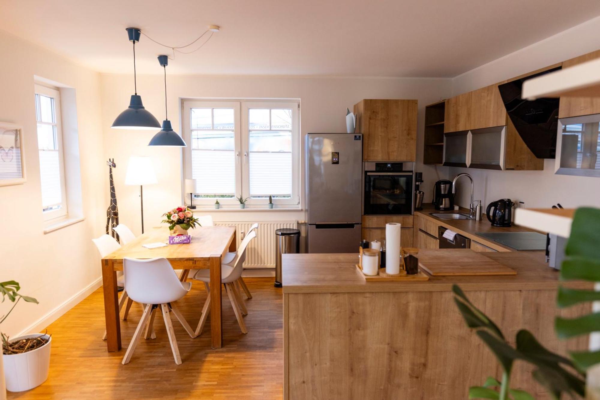 Smartfewo - Home - Zentral - Terrasse - Parkplatz Oldenbourg Extérieur photo