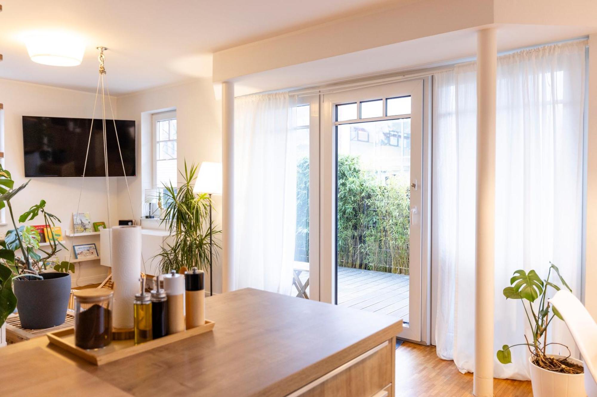 Smartfewo - Home - Zentral - Terrasse - Parkplatz Oldenbourg Extérieur photo